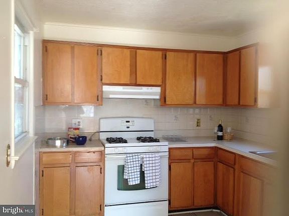 2nd image of 7204 Sportsman Dr