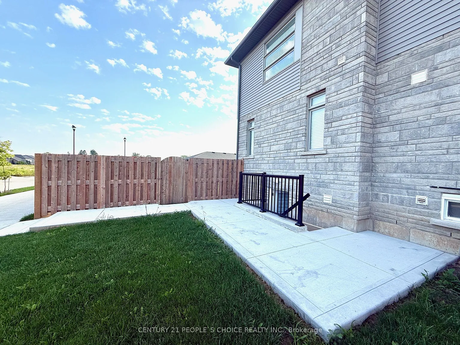 2 bed, $1,999 — Photo 2