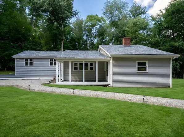 23 Woodbury Rd, Southborough, MA 01772
