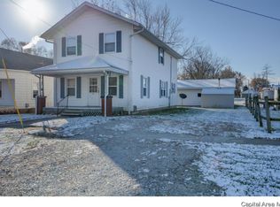 105 Cherry St, Kincaid, IL 62540