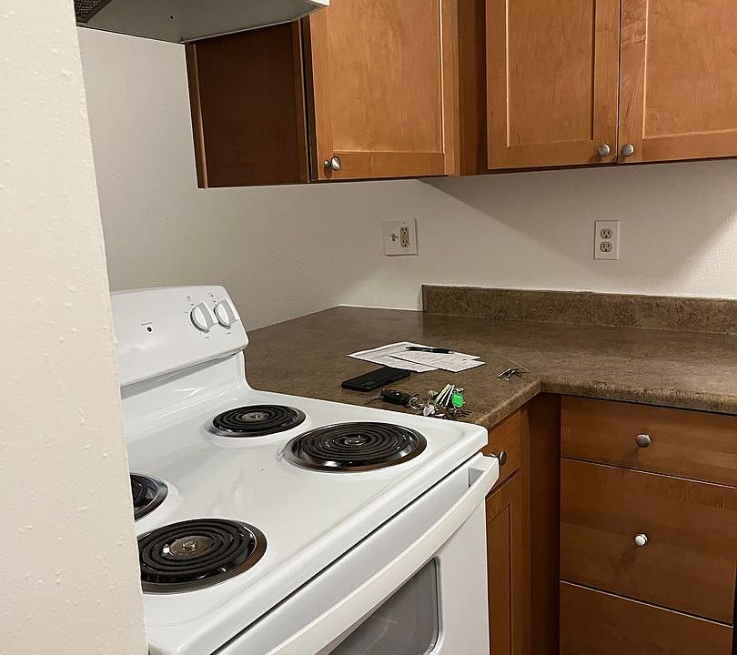 2nd image of 507 10th Ave SE #3