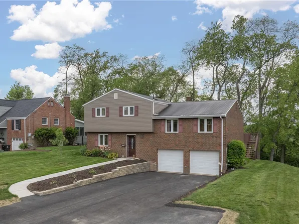 726 Galway Dr, Bethel Park, PA 15102