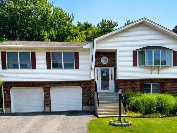 11 Middleway E East, Waterbury, CT 06708