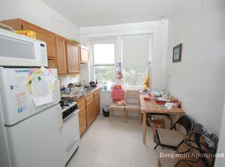 1820 Commonwealth Ave APT 28, Boston, MA 02135