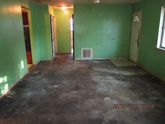 2nd image of 629 N East St
