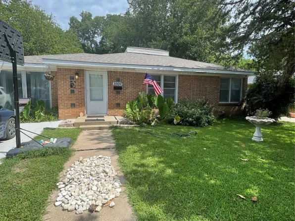 1009 Davis St NW, Ardmore, OK 73401