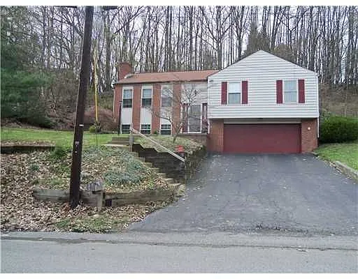 109 Deer Rd photo 1