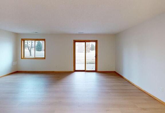 3rd image of 3405 Montreal St #3