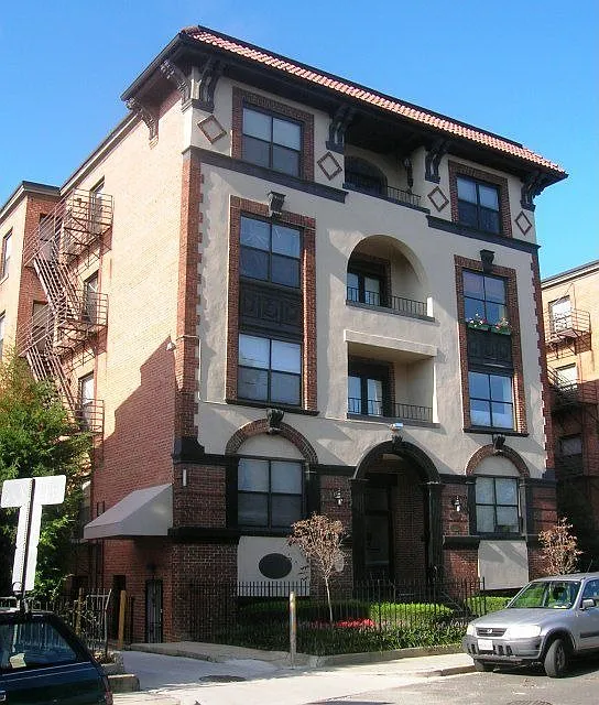1436 Meridian Pl NW APT 104 photo 1
