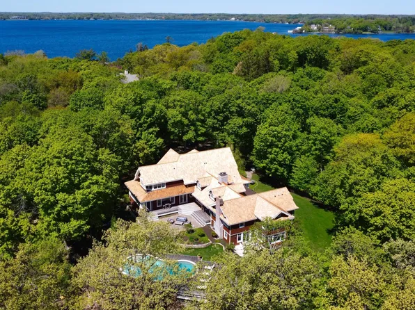 2875 Gale Rd, Wayzata, MN 55391