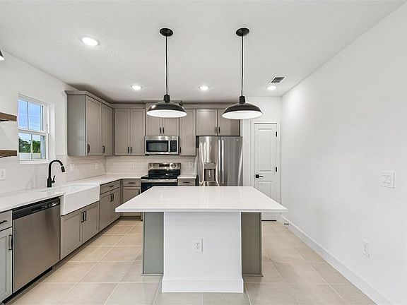5th image of 3017 Halter Way #4