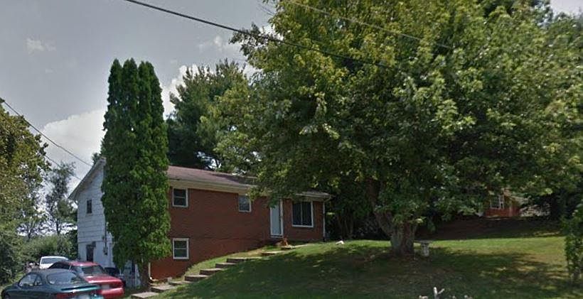 1st image of 708 Hilltop Dr
