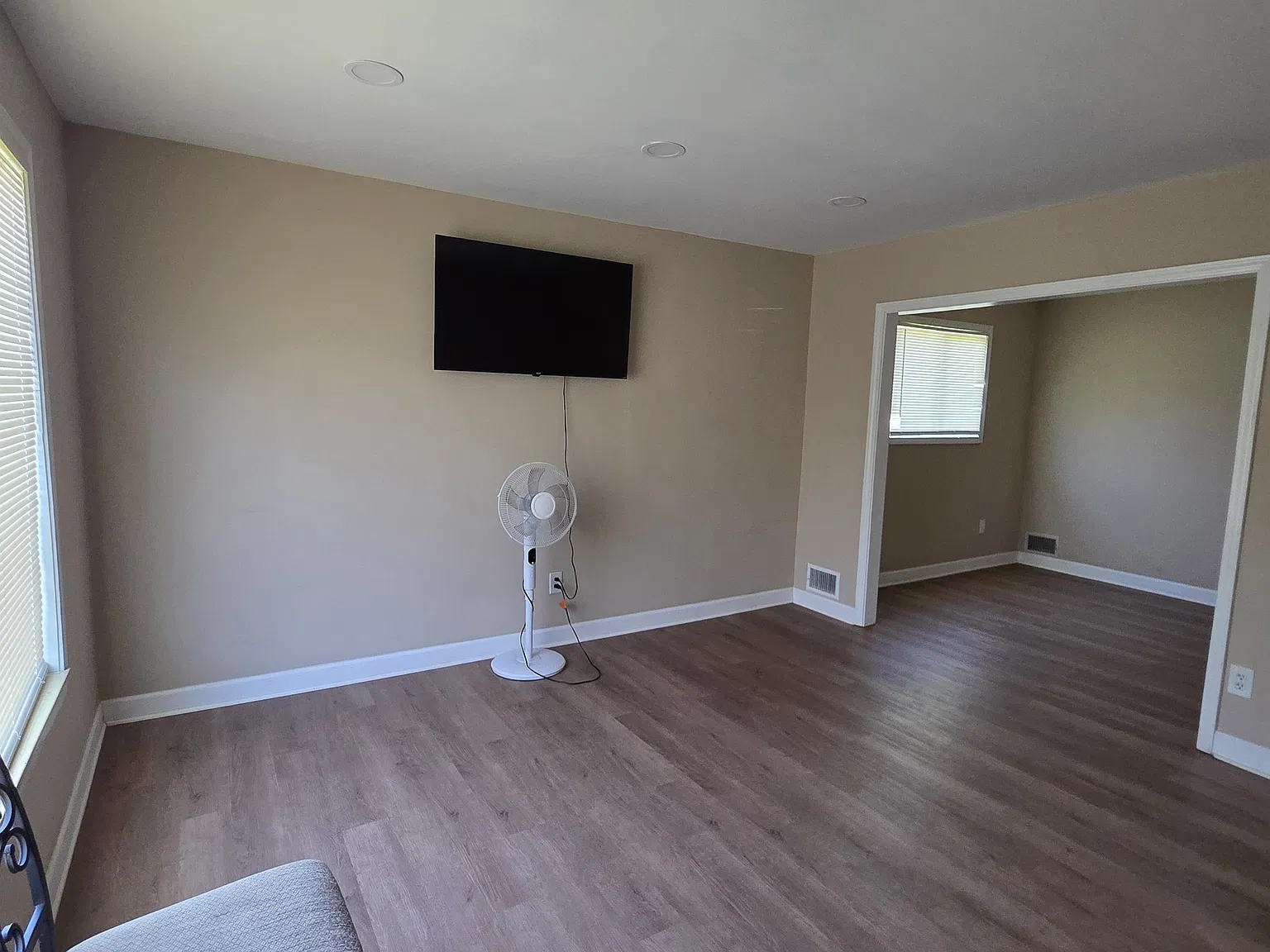 16136 Log Cabin Street (08009496.) - 1 — Photo 2