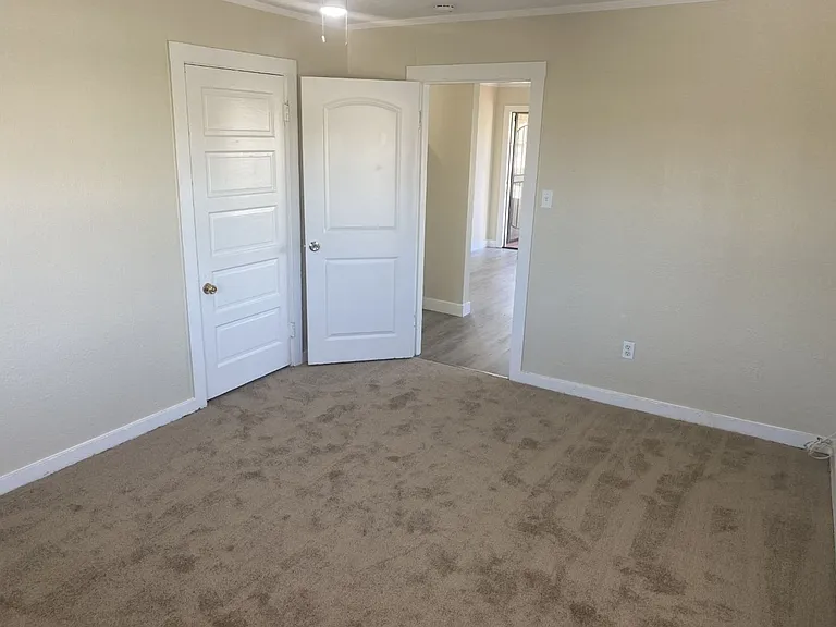 Lovely 2 Bedroom, 1 Bathroom Unit in Vallejo! — Photo 8