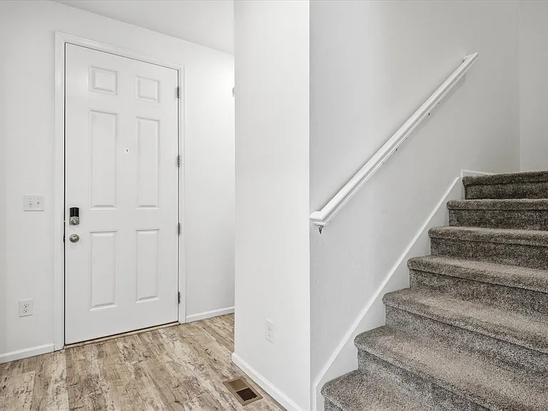 11393 Iron Ore Ct — Photo 5