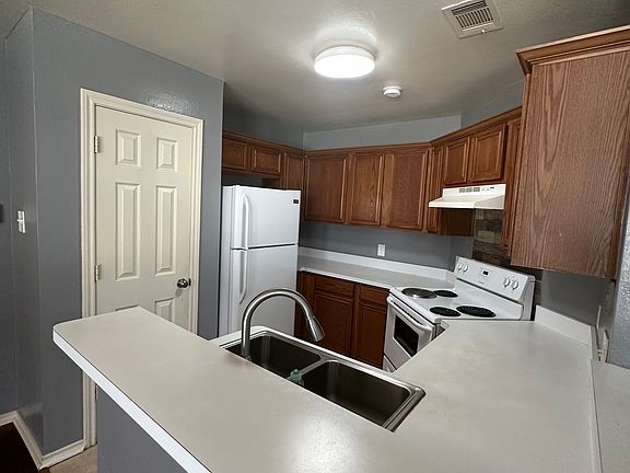 5th image of 3544 Tommy Hays Dr