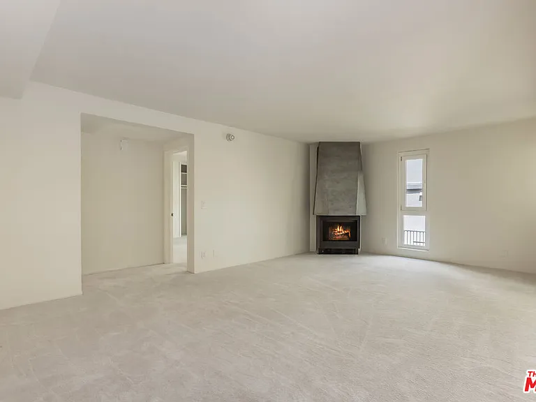 11789 Montana Ave #9 — Photo 4