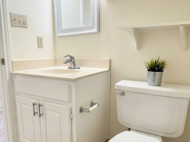 Master Bathroom.
