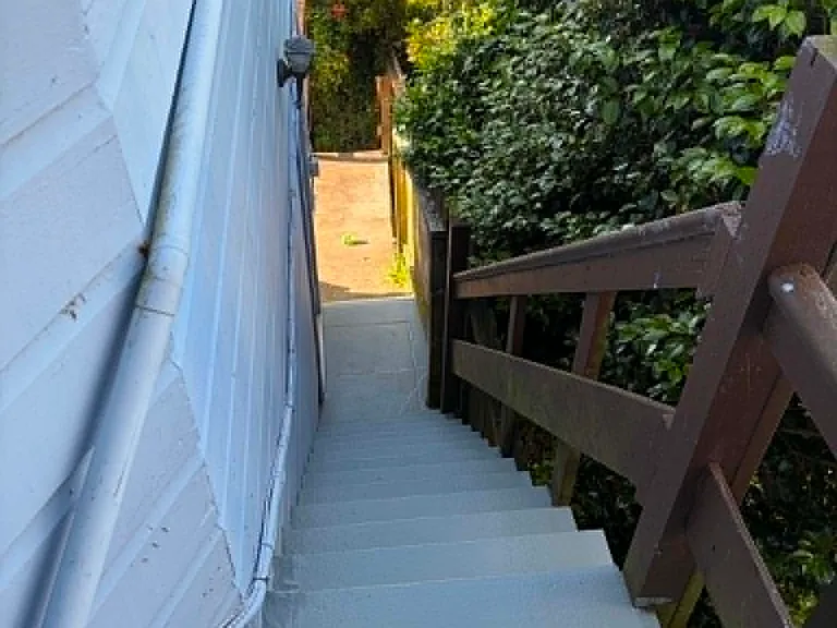 Grafton Ave — Photo 6