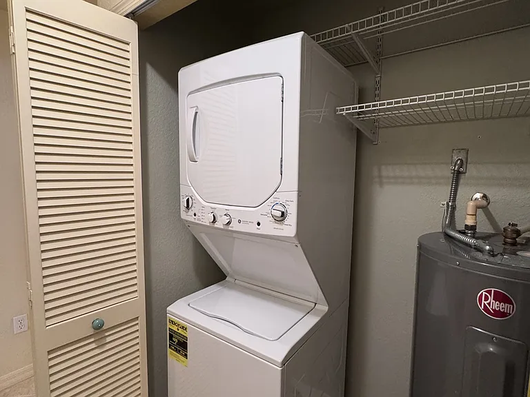 600 Mirabella Cir #104 — Photo 13