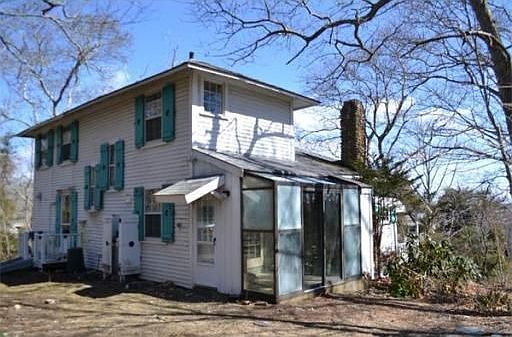 2nd image of 25 Delano Rd