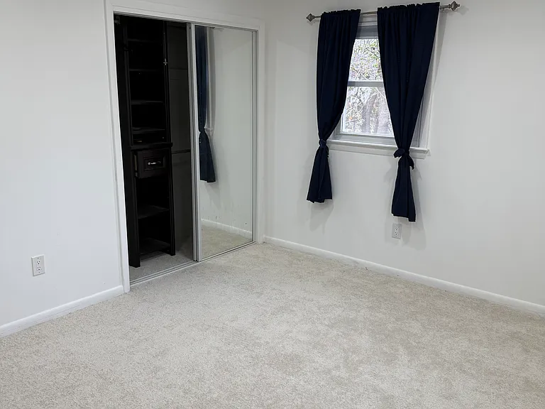 109 Belmont Dr SW #2 — Photo 2