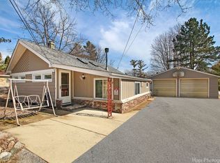 2502 S Scheid Ln, McHenry, IL 60051