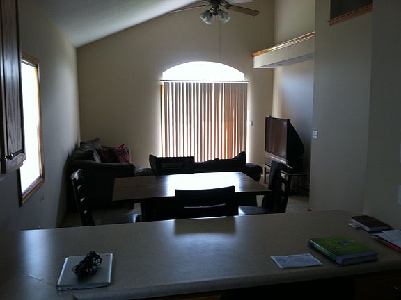 4th image of 2302 Shamrock Dr #1