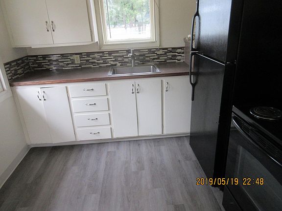 3rd image of 18703 1st Avenue Ct S