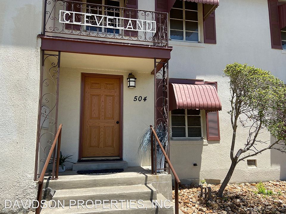 1st image of 504 Cleveland Ct APT 4