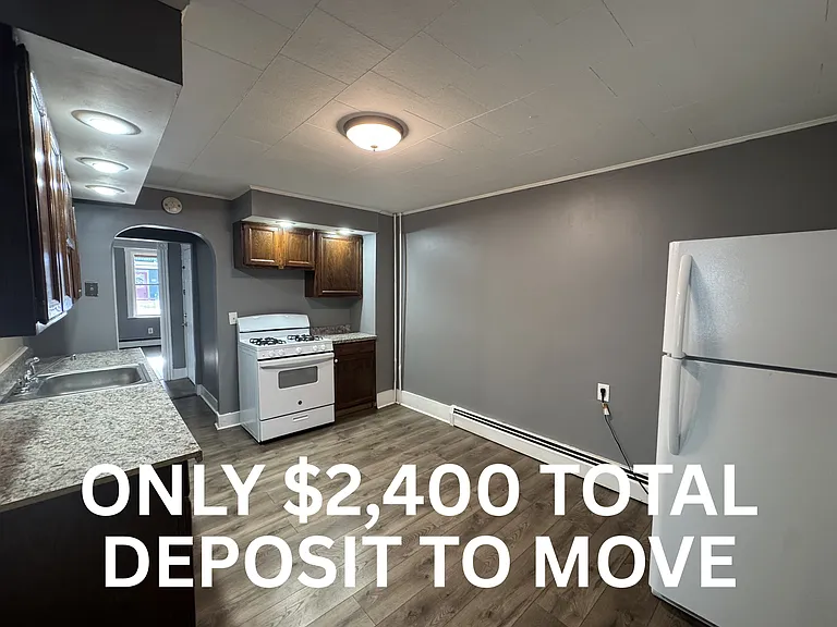 16 Blaine Ave #1R — Photo 1