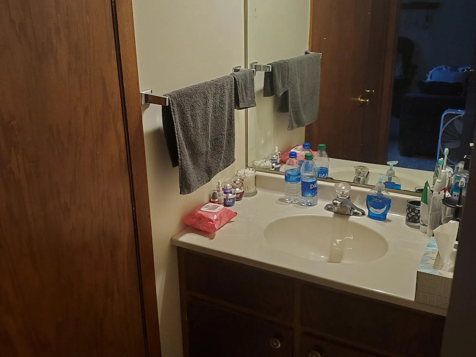 1132 Erin St — Photo 3