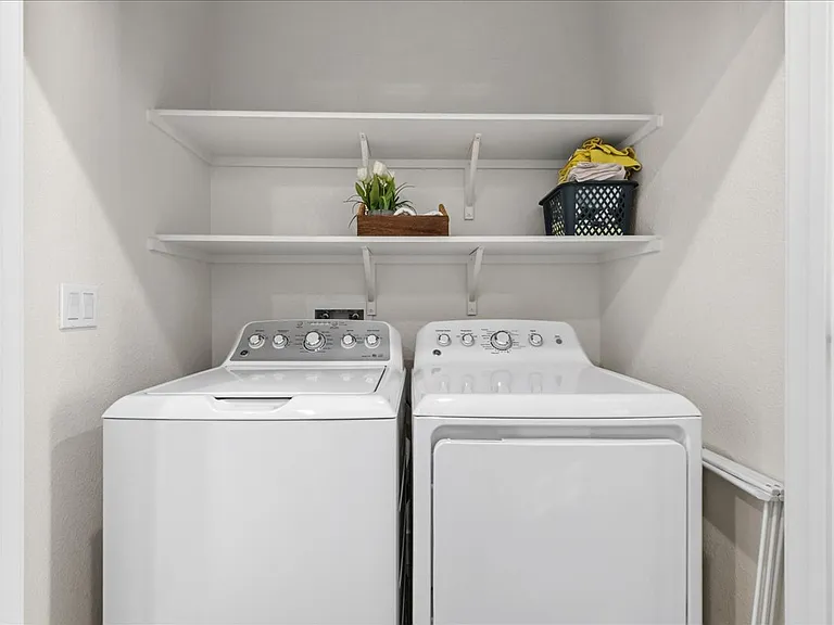 3910 Scottfield St — Photo 29