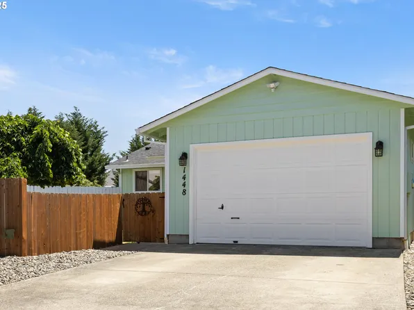 1448 S Grove Lane Ct, Sutherlin, OR 97479