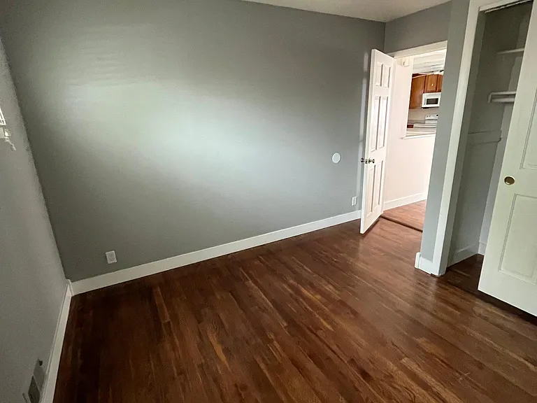 6640 S High St — Photo 5