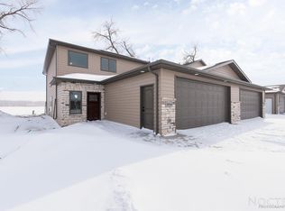 3010 Marina Rd SE, Mandan, ND 58554