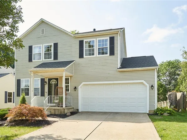 966 Pine Tree Ct, Medina, OH 44256