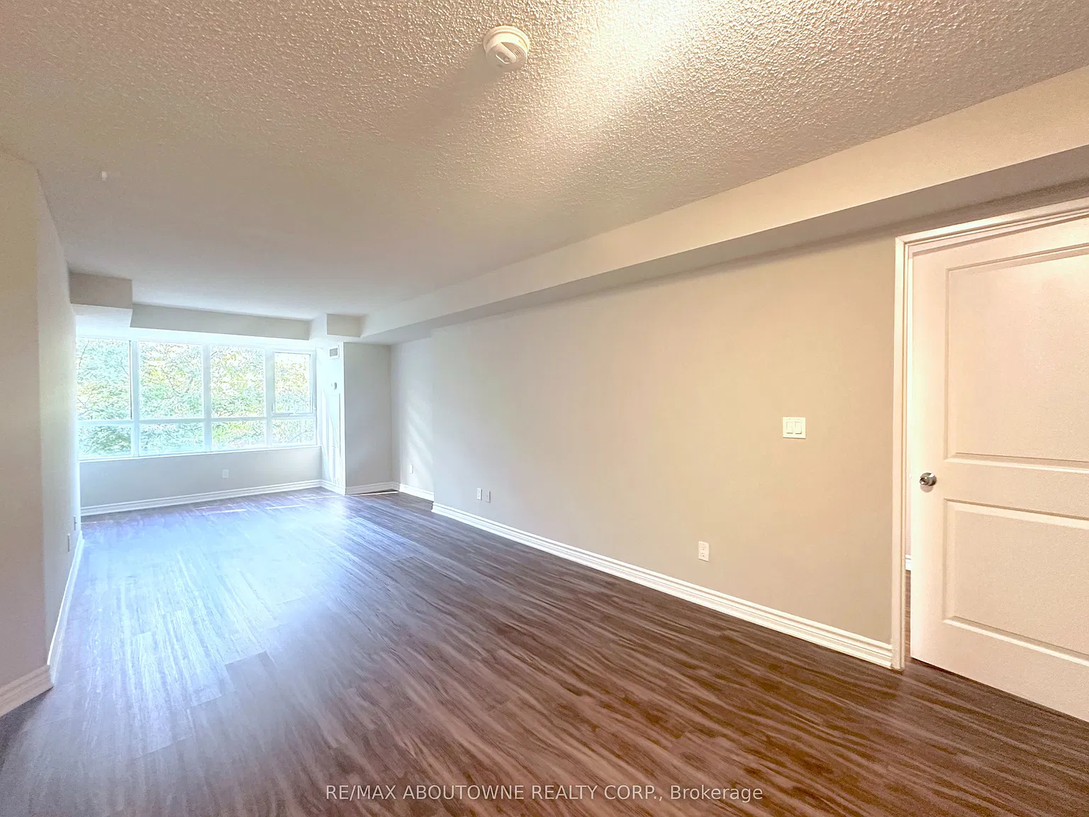 WestQ — Photo 2