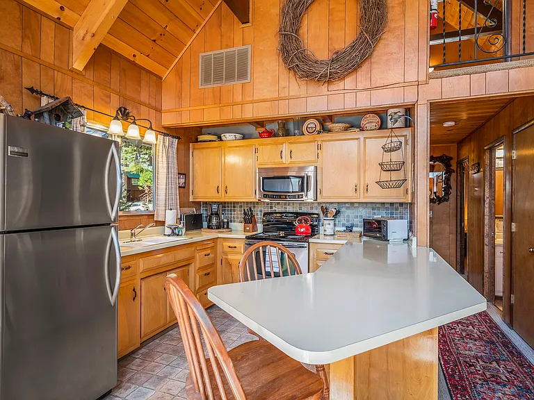 6040 Korlebu Ln — Photo 15