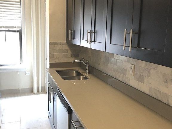 5th image of 175 W 76th St APT 3C