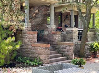 1 Garfield Ave #3, Toronto, ON M4T 1E6