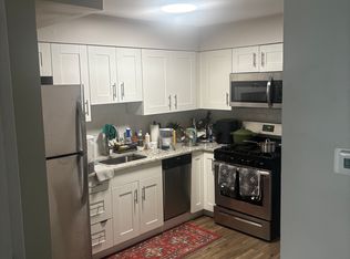 1348 Brown St, Des Plaines, IL 60016