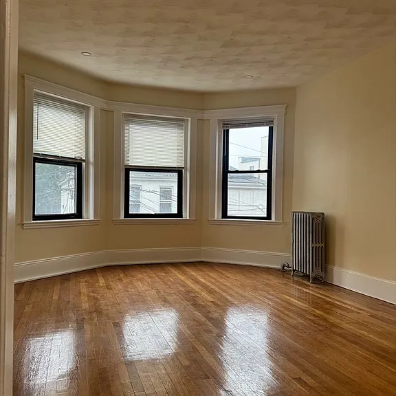 94 Hutchings St #3 — Photo 4