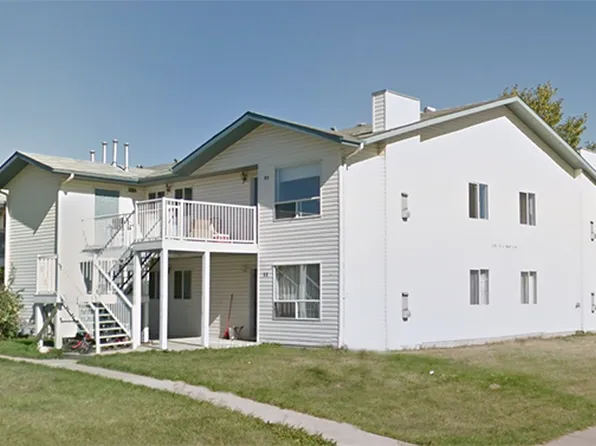 Southwood Square, 120 12th Ave SW, Slave Lake, AB T0G 2A4
