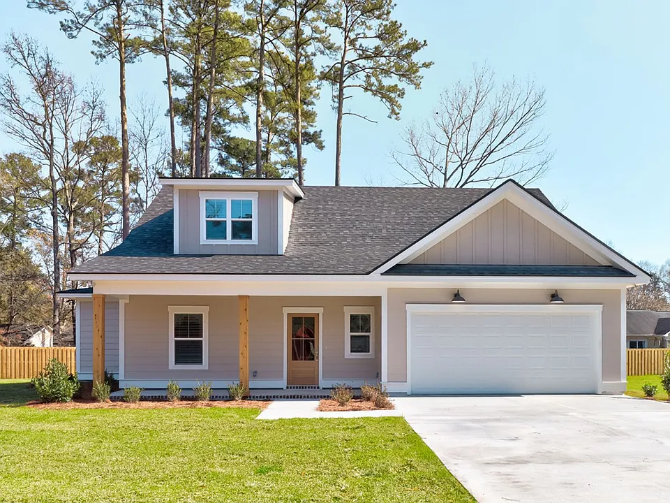 204 Pineland Dr