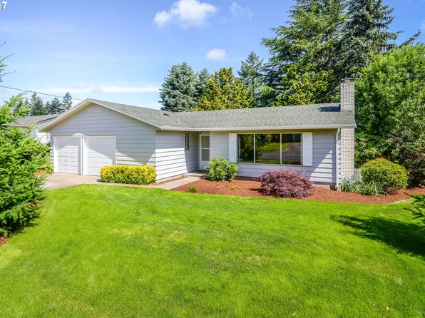 15735 NE Broadway St, Portland, OR 97230