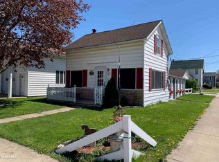 400 Jefferson St, Hanover, IL 61041