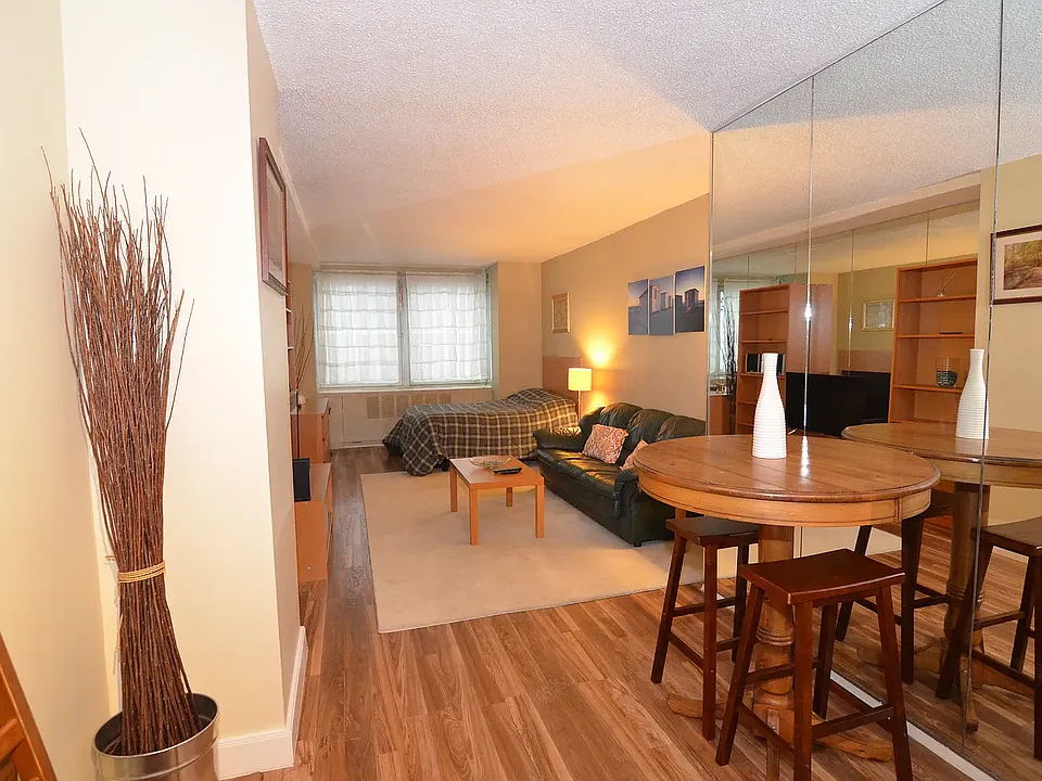 164 Pearl St #9