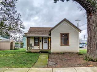 203 S Center St, Newberg, OR 97132