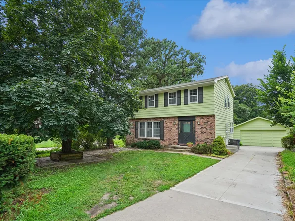 3612 38th St, Des Moines, IA 50310